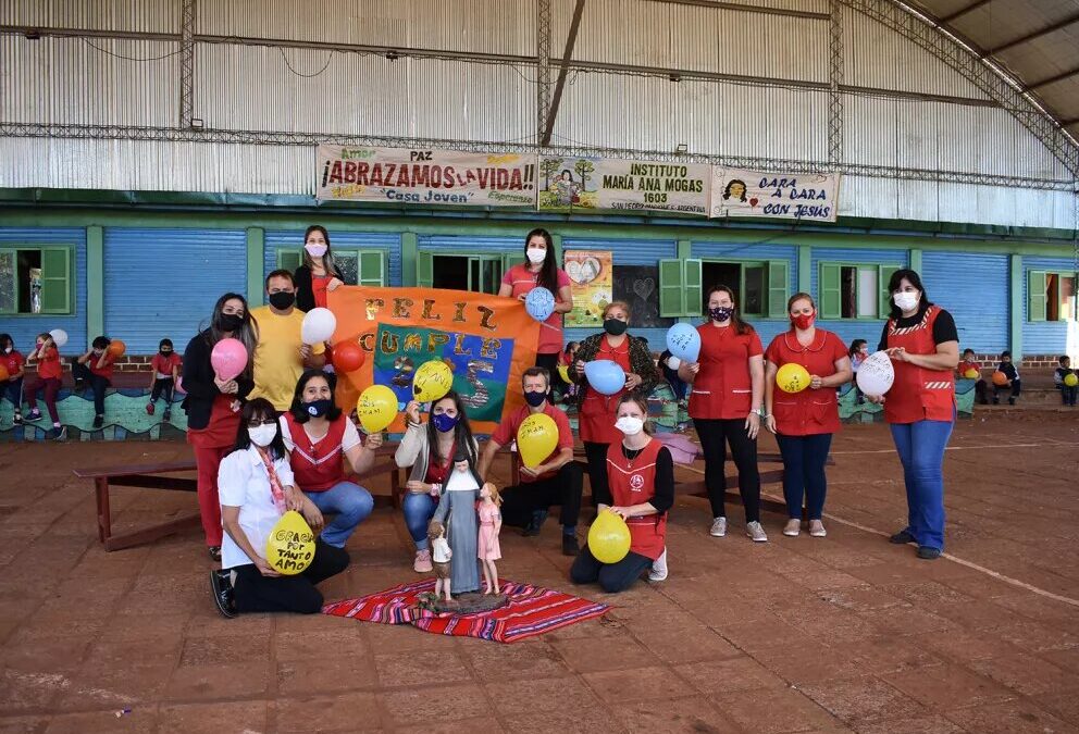 El Instituto María Ana Mogas de San Pedro, Argentina, celebra sus bodas de plata