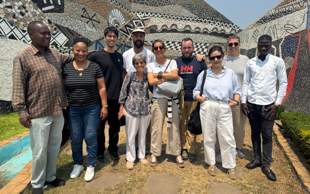 Jóvenes colaboradores visitan en Tete los proyectos que se realizaron con su solidaridad